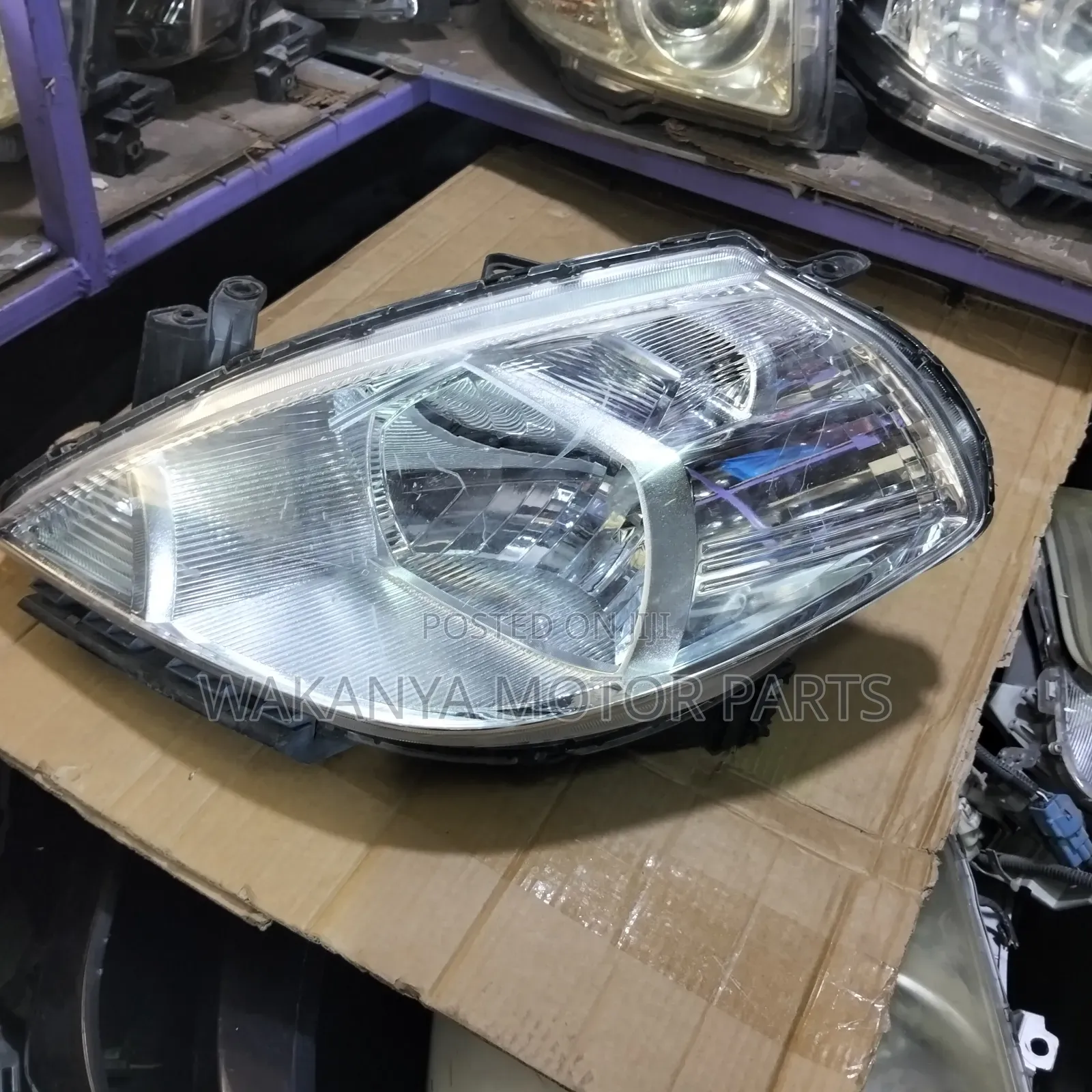 Nissan Tiida 2005/2007 Non Xenon Head Lamp, Ex Japan