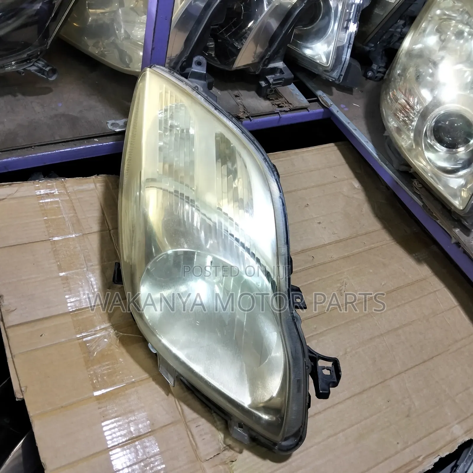 Toyota Vitz 2008/2010 Non Xenon Head Lamp. Clean Ex Japan