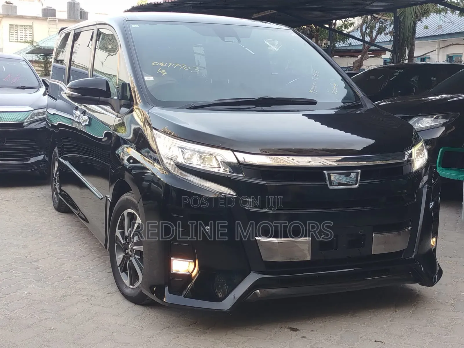 Toyota Noah 2.0 AWD (7 Seater) 2018 Black