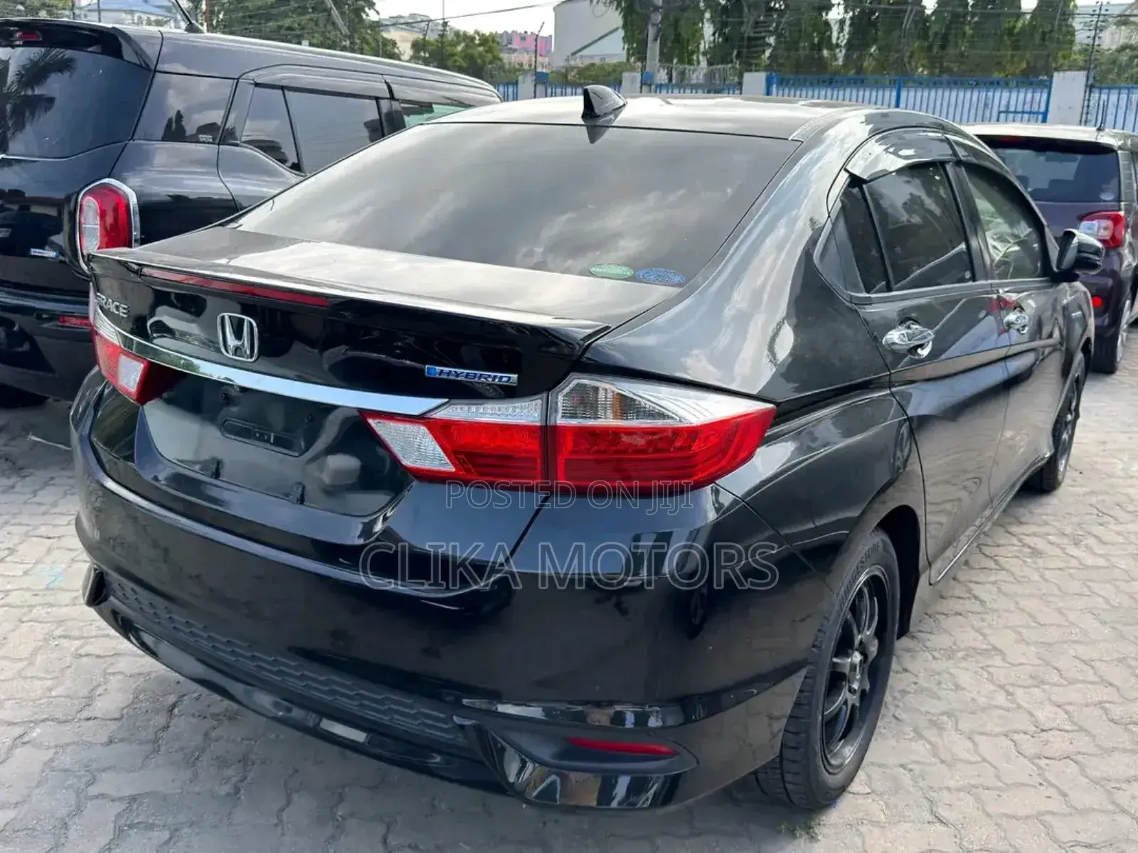 Honda Grace 1.5 Hybrid AWD 2018 Matt Black