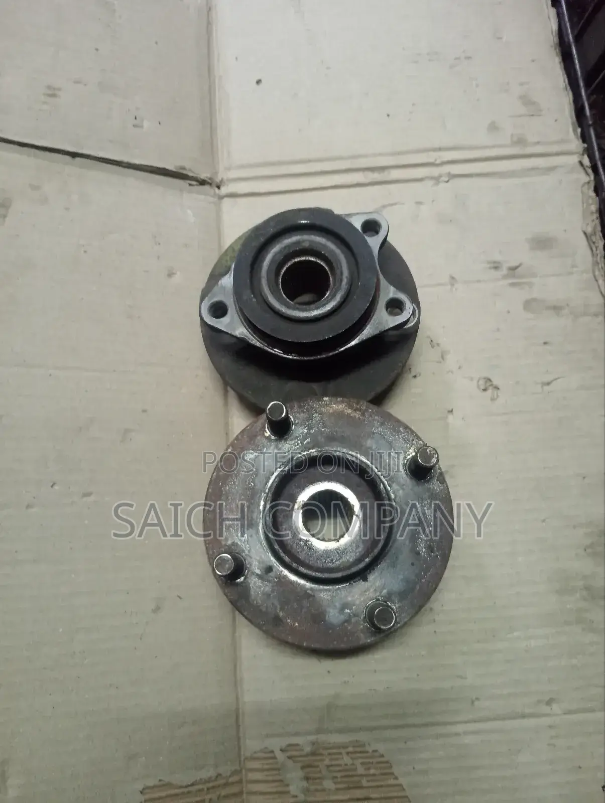 Nissan Tiida Local Front Wheel Hubs