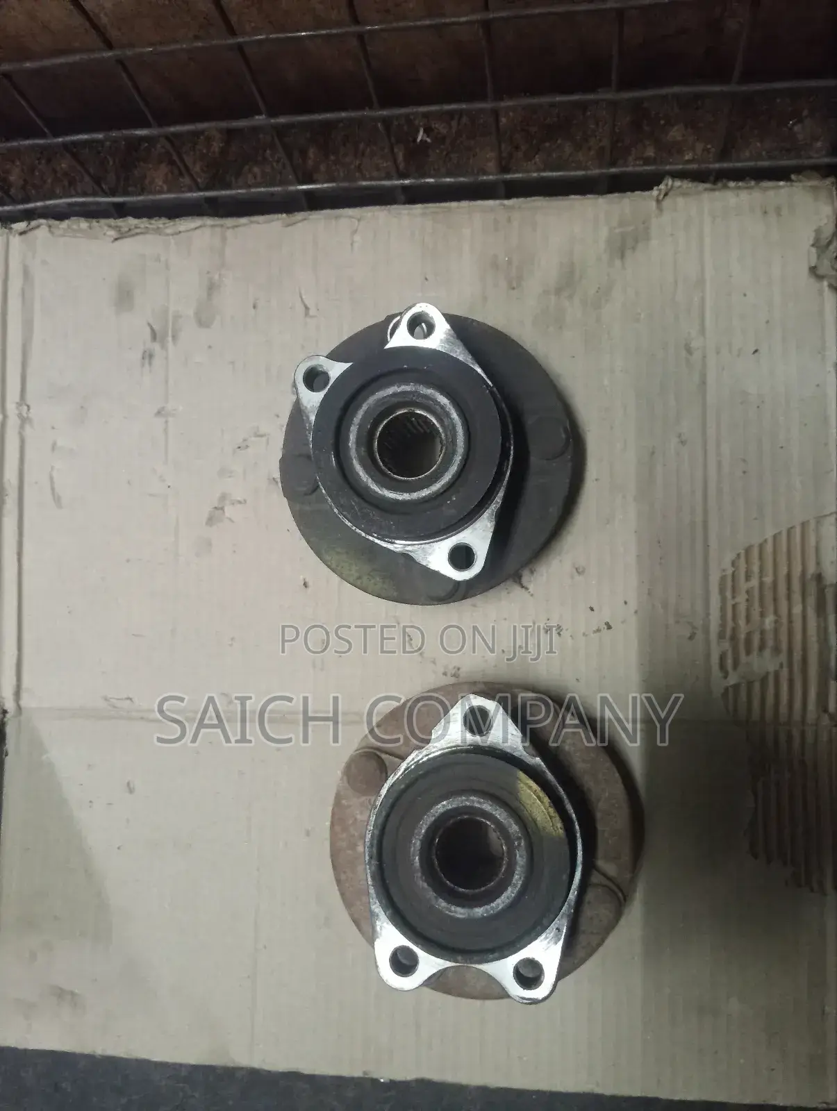 Nissan Tiida Local Front Wheel Hubs