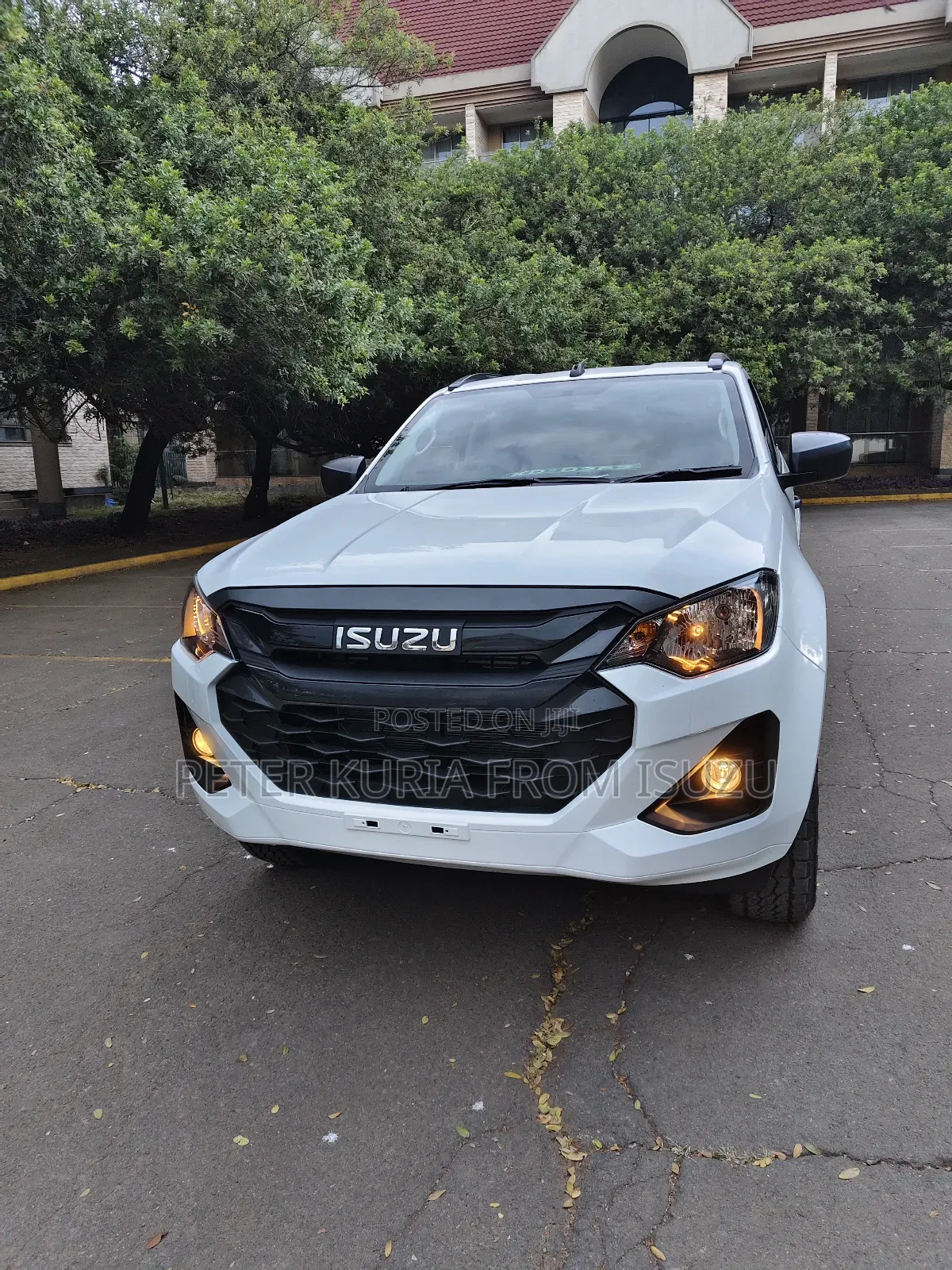New Isuzu D-MAX 2025 White