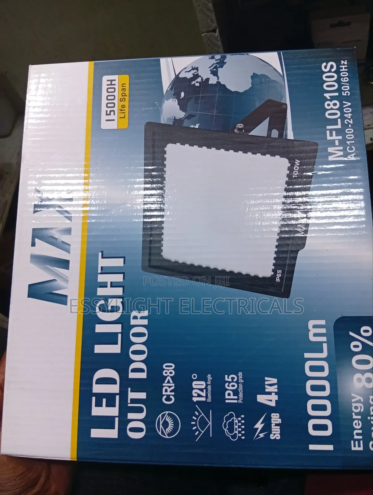 Max Floodlight