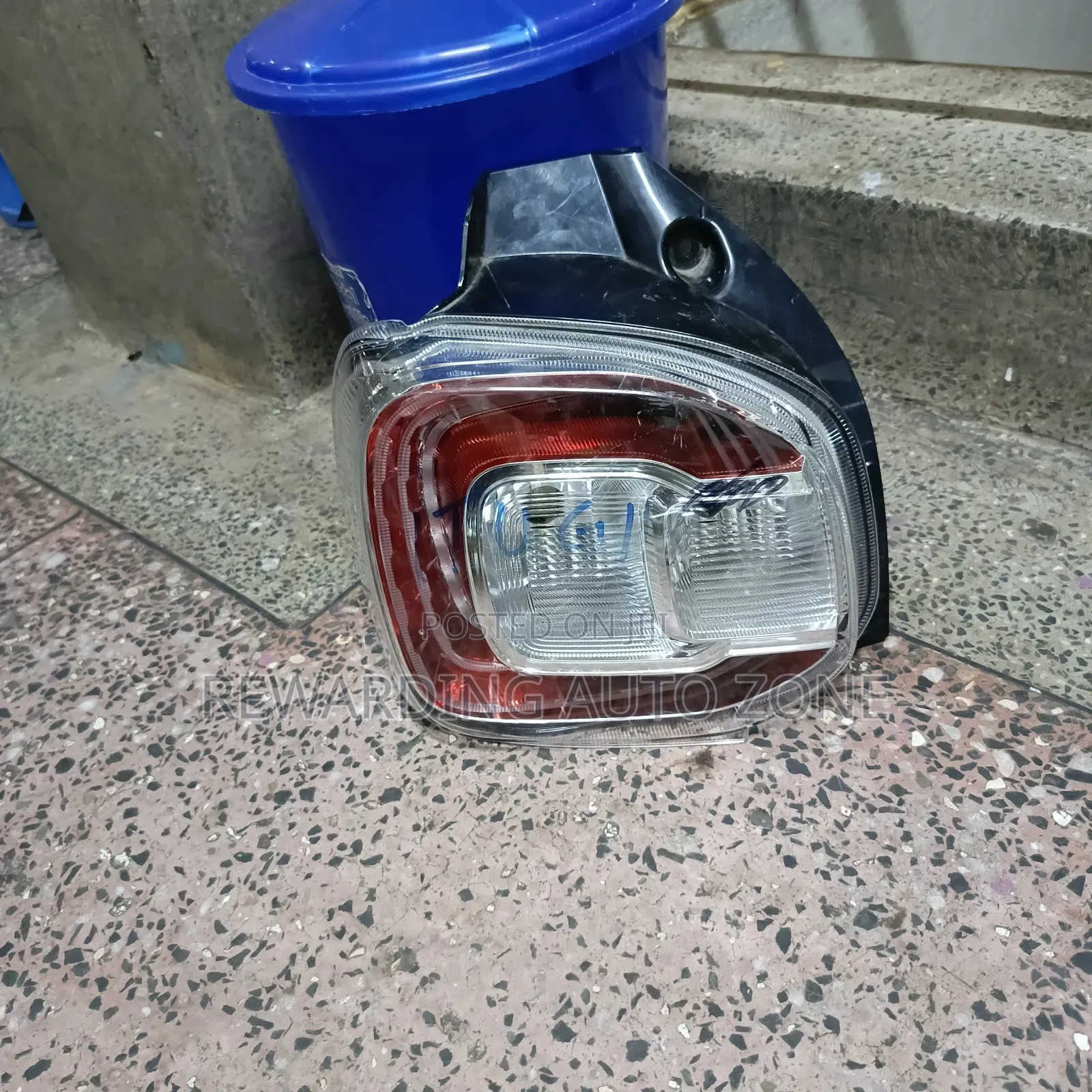Passo Moda Taillight.