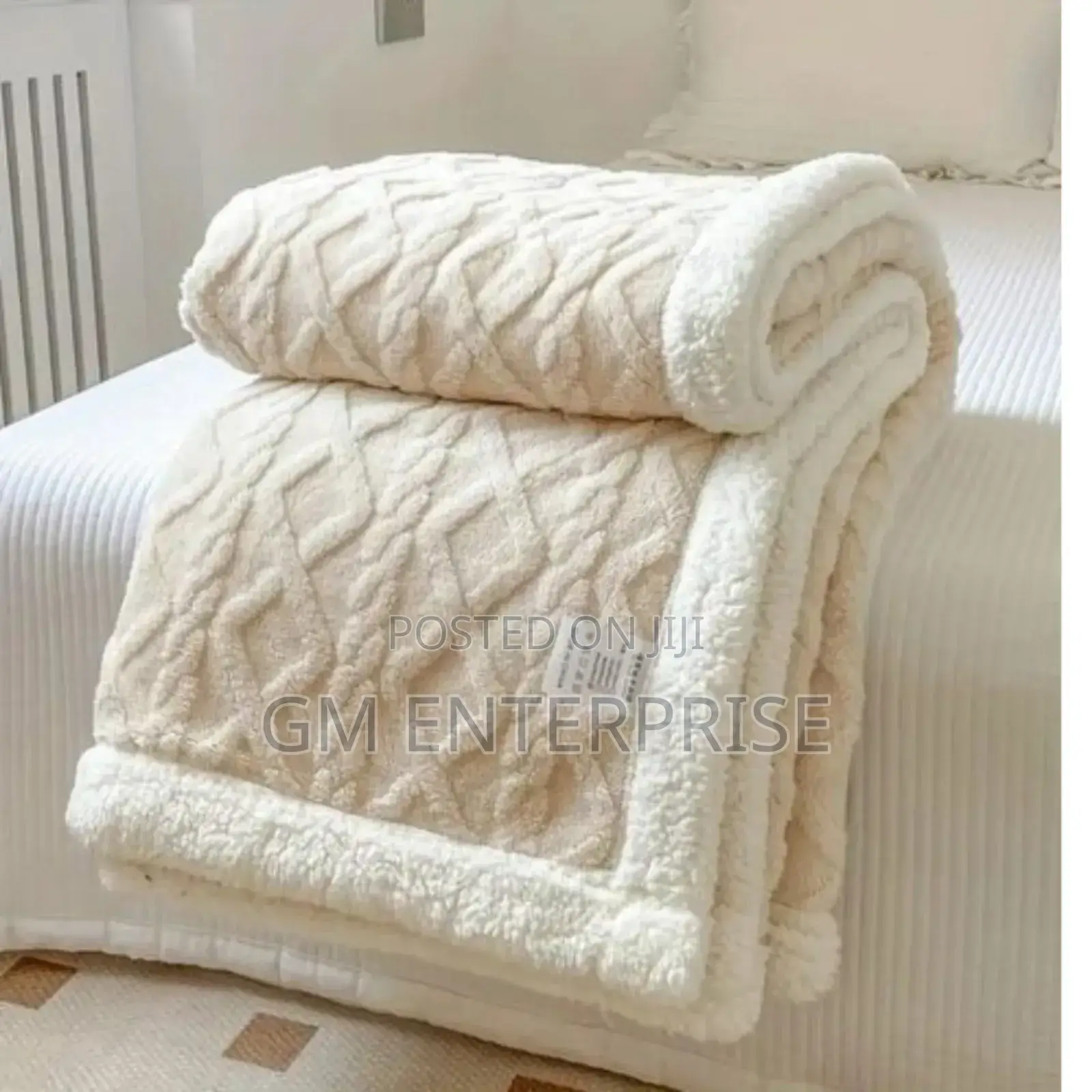 *Cosy Fleece Woollen*Size :6*7 Ft/200*230cm