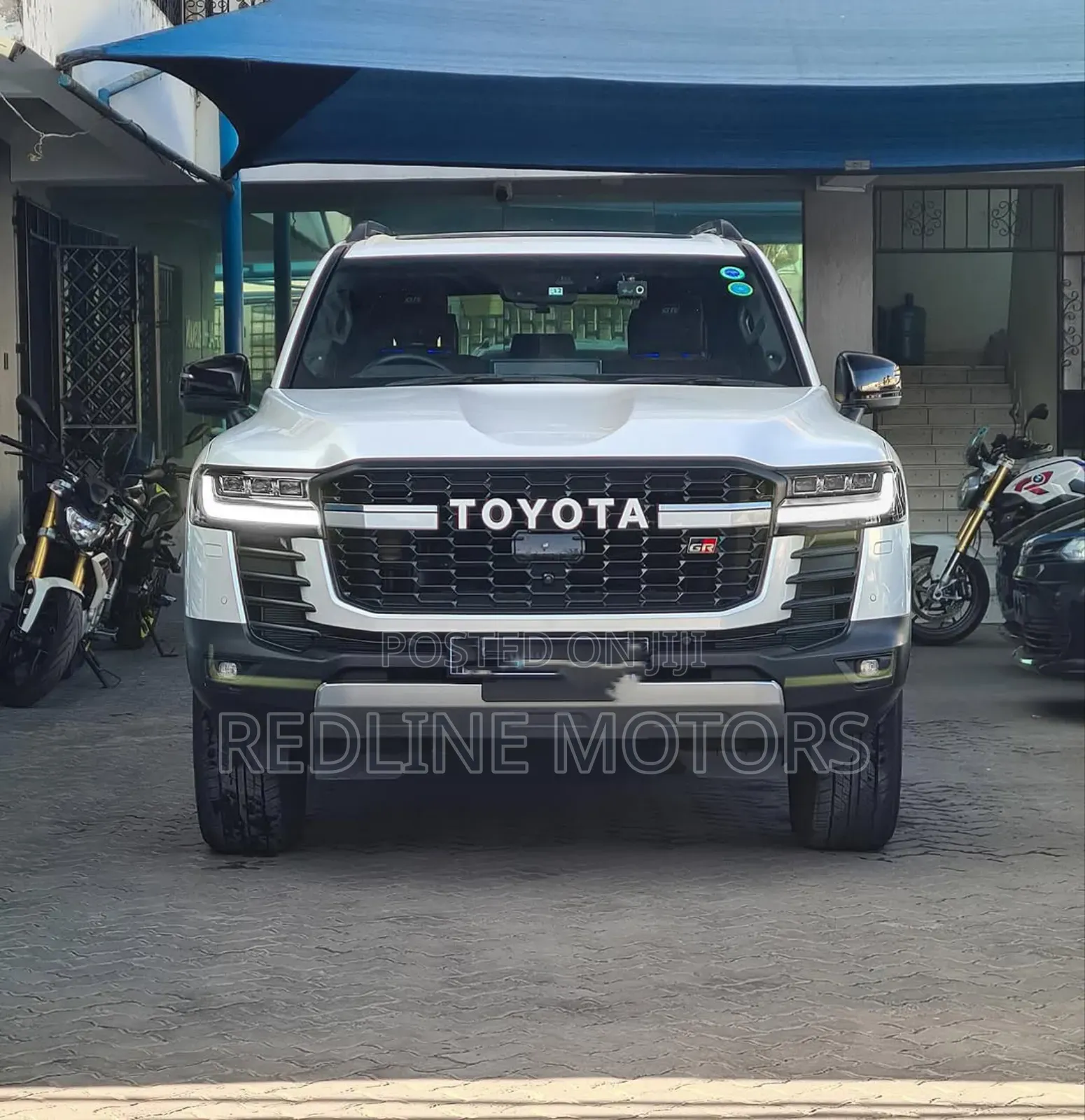 Toyota Land Cruiser 2022 Pearl