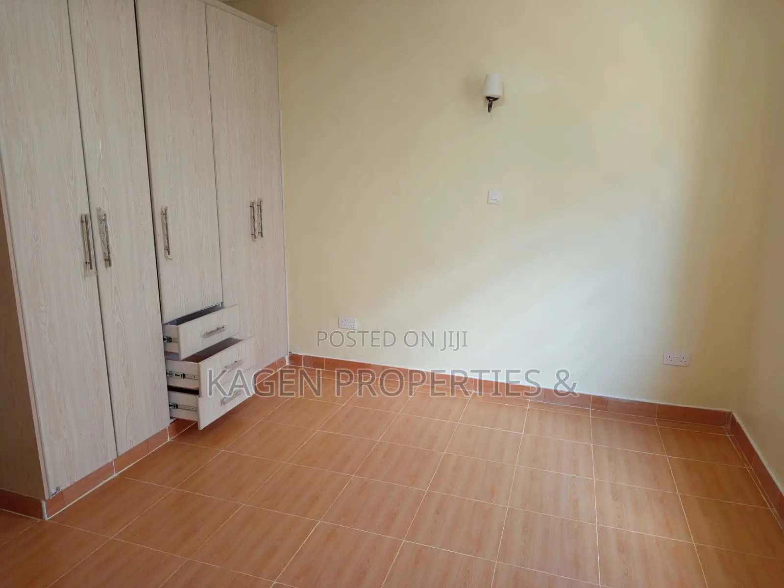 4bdrm Maisonette in Nkoroi, Ongata Rongai for sale