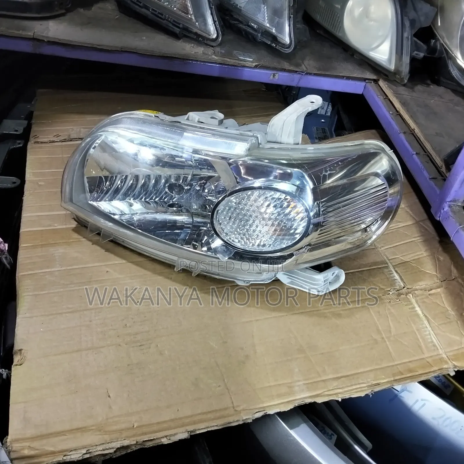 Toyota Porte 2005/2011 Xenon Shiny Headlight, Clean Ex Japan