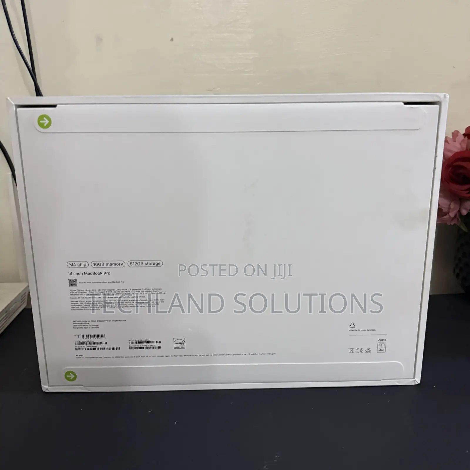 New Laptop Apple MacBook Pro 16GB Apple M4 SSD 512GB