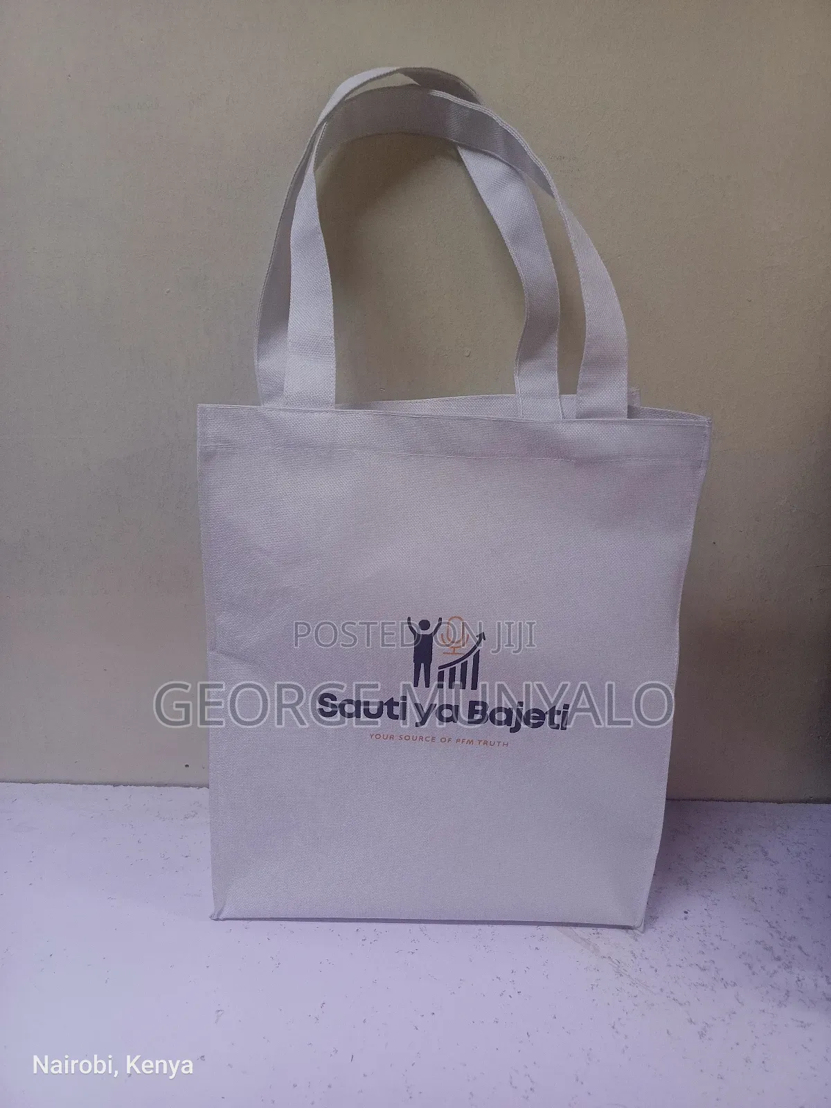 600d Tote Bags