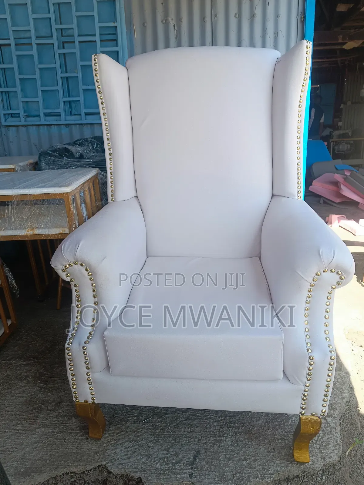 Bishop Seat, Leather White 