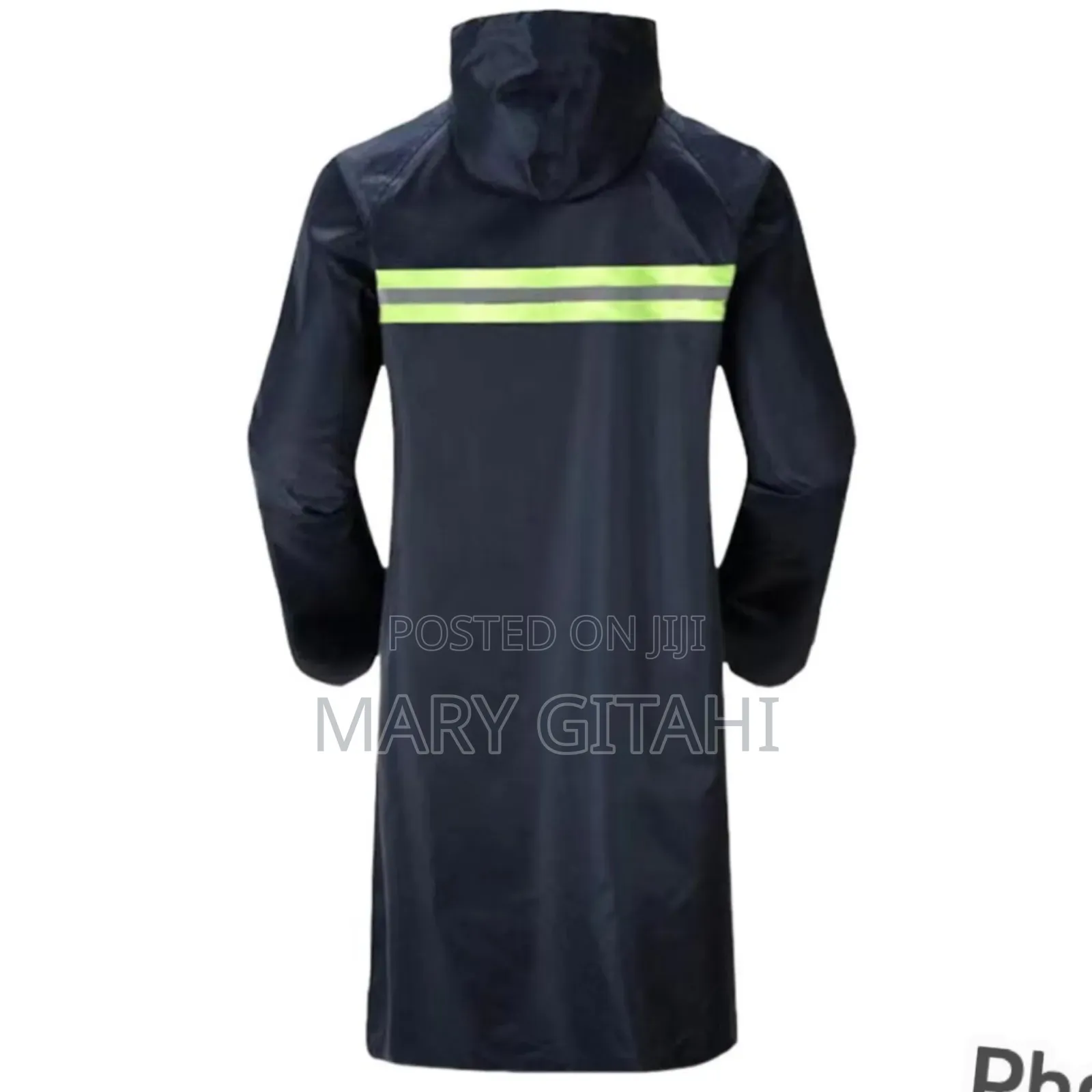 Heavy Duty Rain Coat
Fitted With a Hood a Reflector