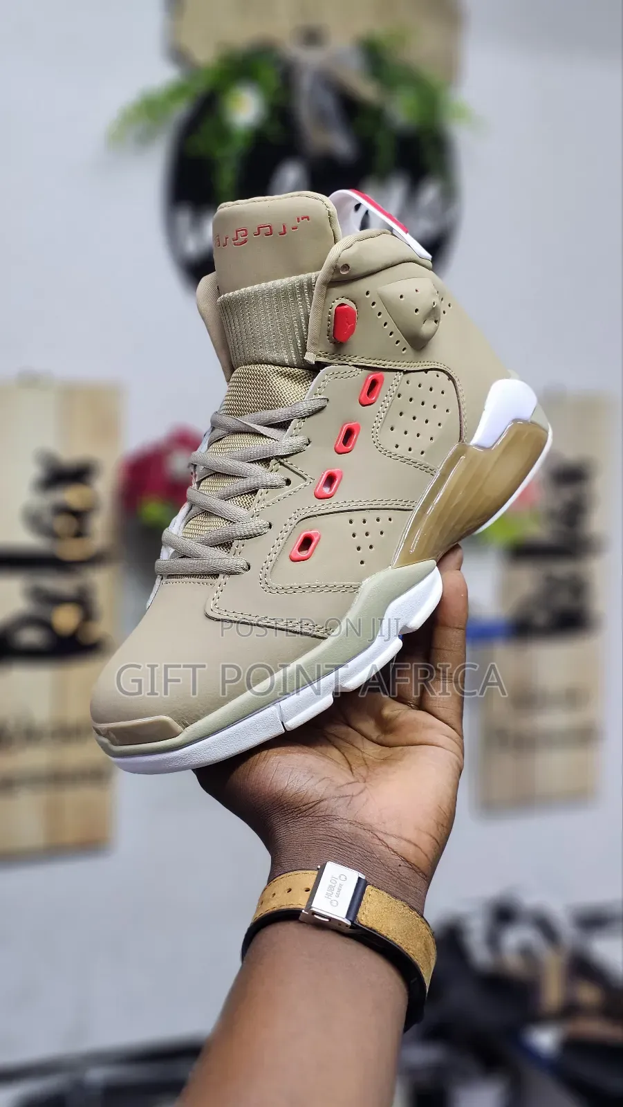 New
Jordan 6 Retro Sneakers
