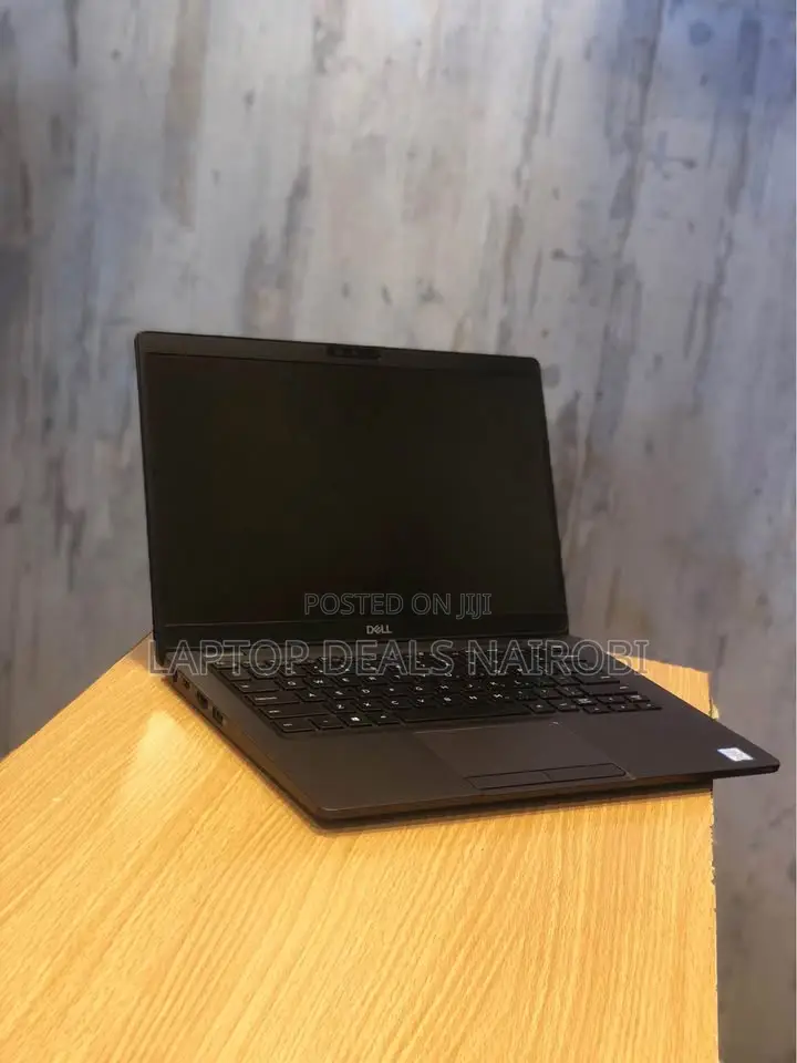 Laptop Dell Latitude 5300 8GB Intel Core I5 SSD 256GB