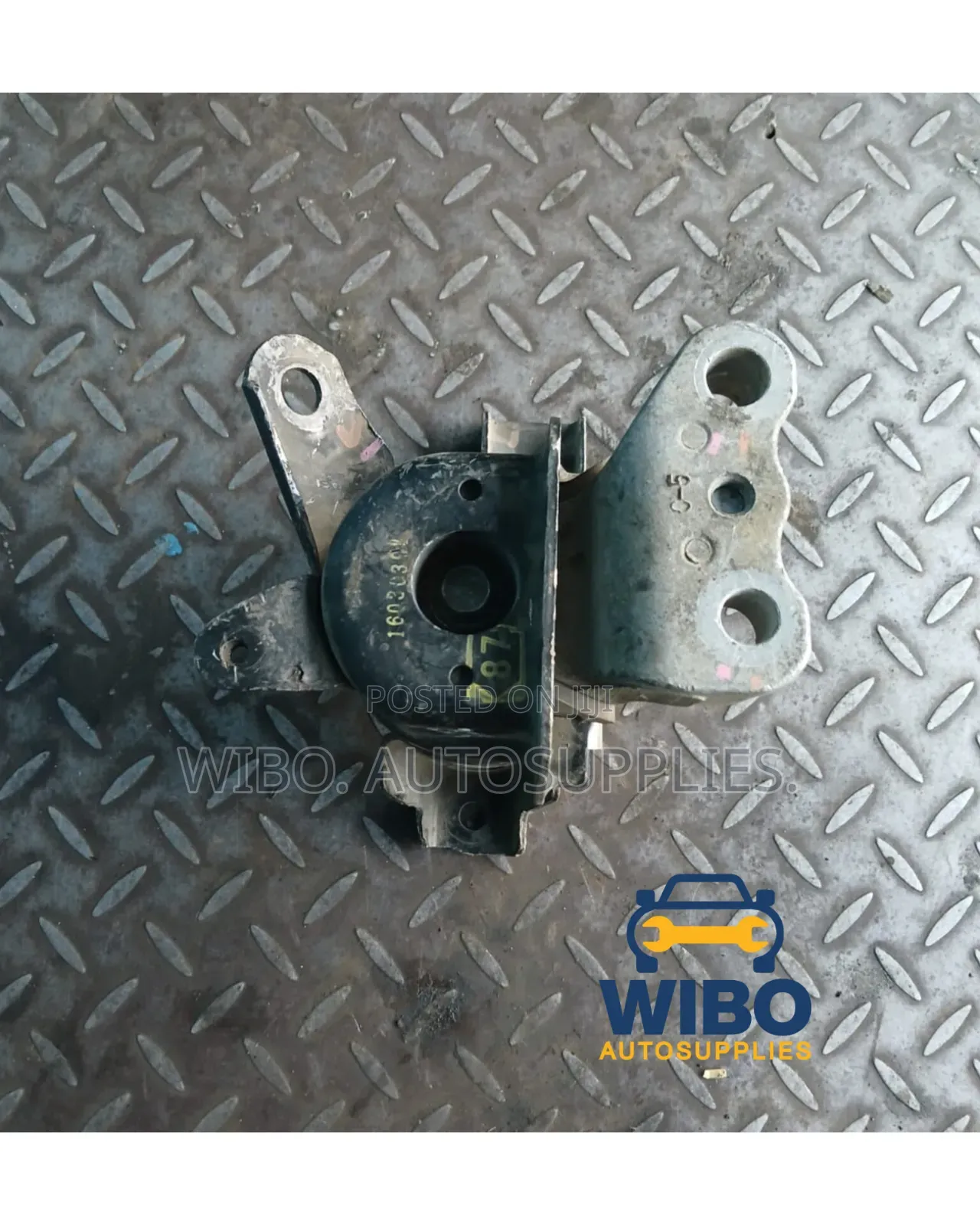 Toyota Voxy/Noah 2zr Engine Mount.