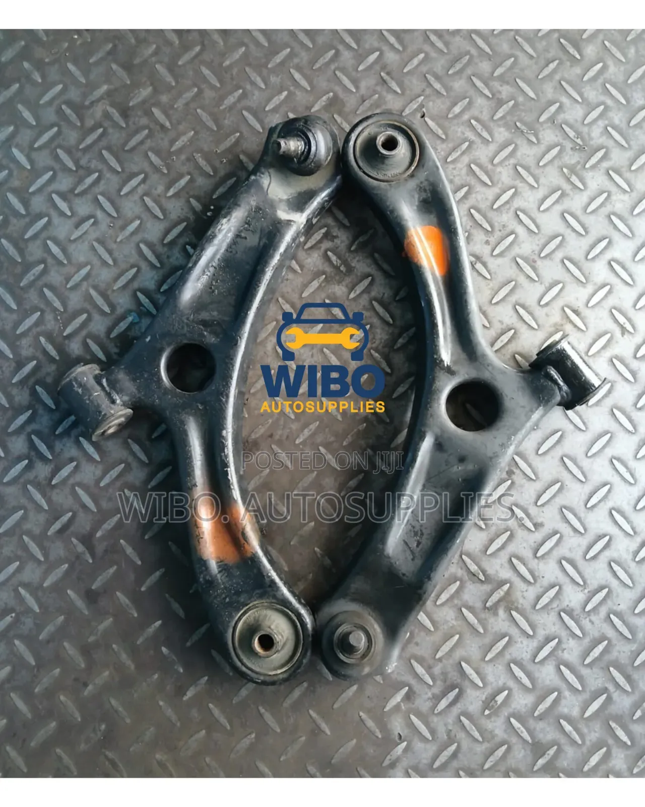 Suzuki Alto 2010 Control Arms.