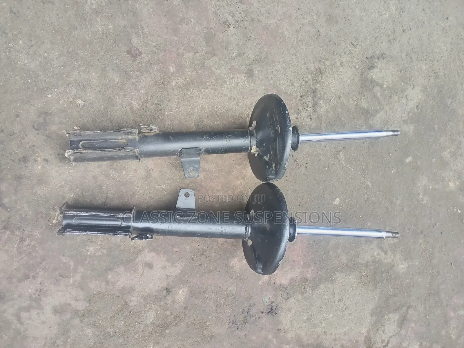 Harrier Old Model Back Shocks