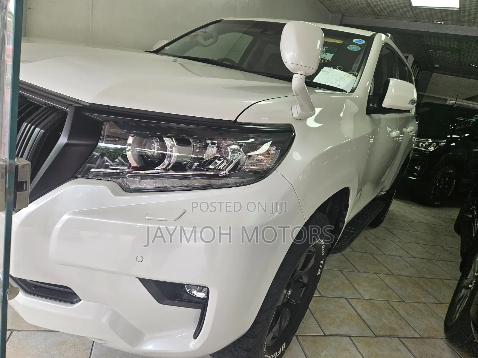 Toyota Land Cruiser Prado 2018 White