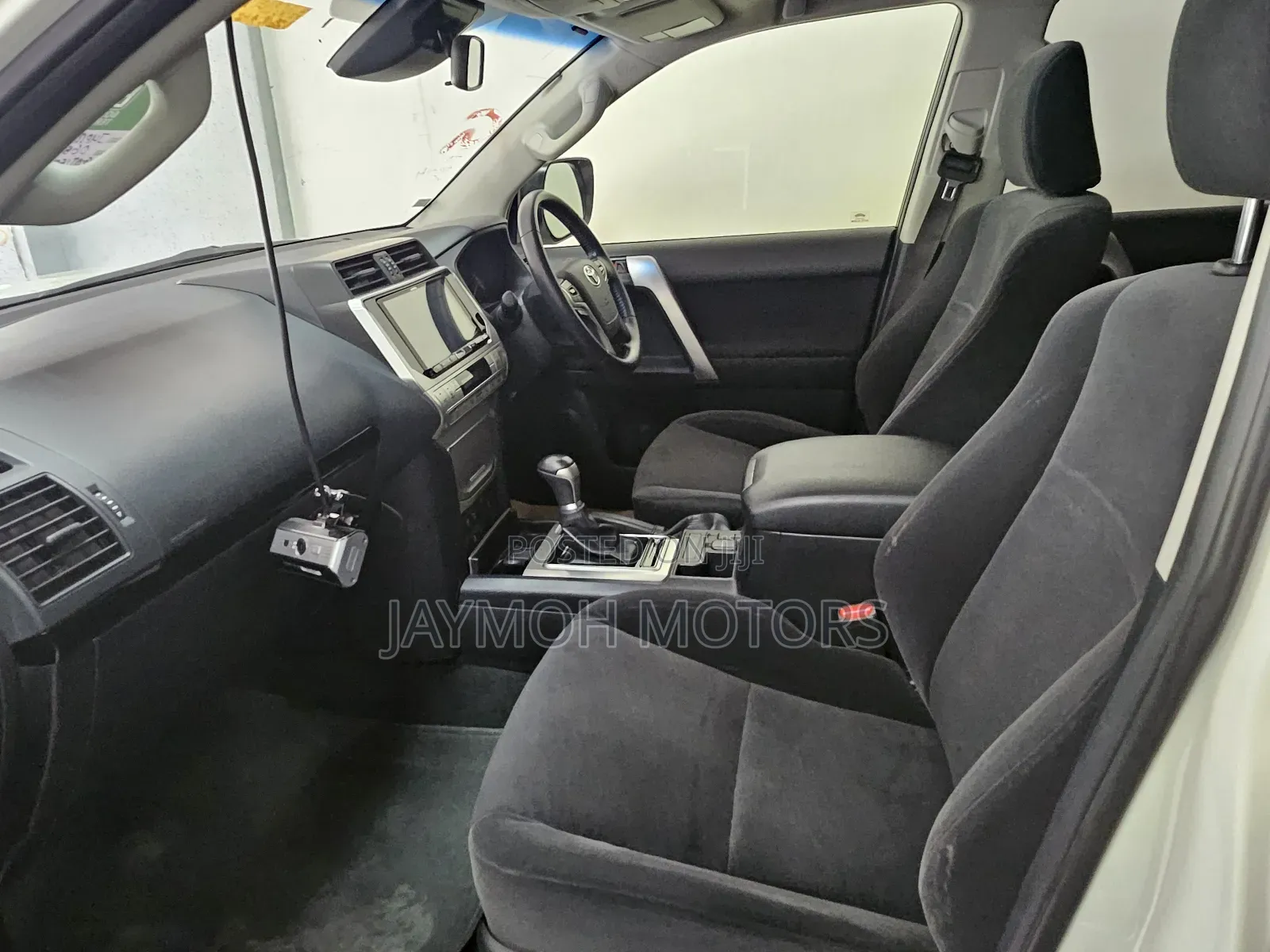 Toyota Land Cruiser Prado 2018 White