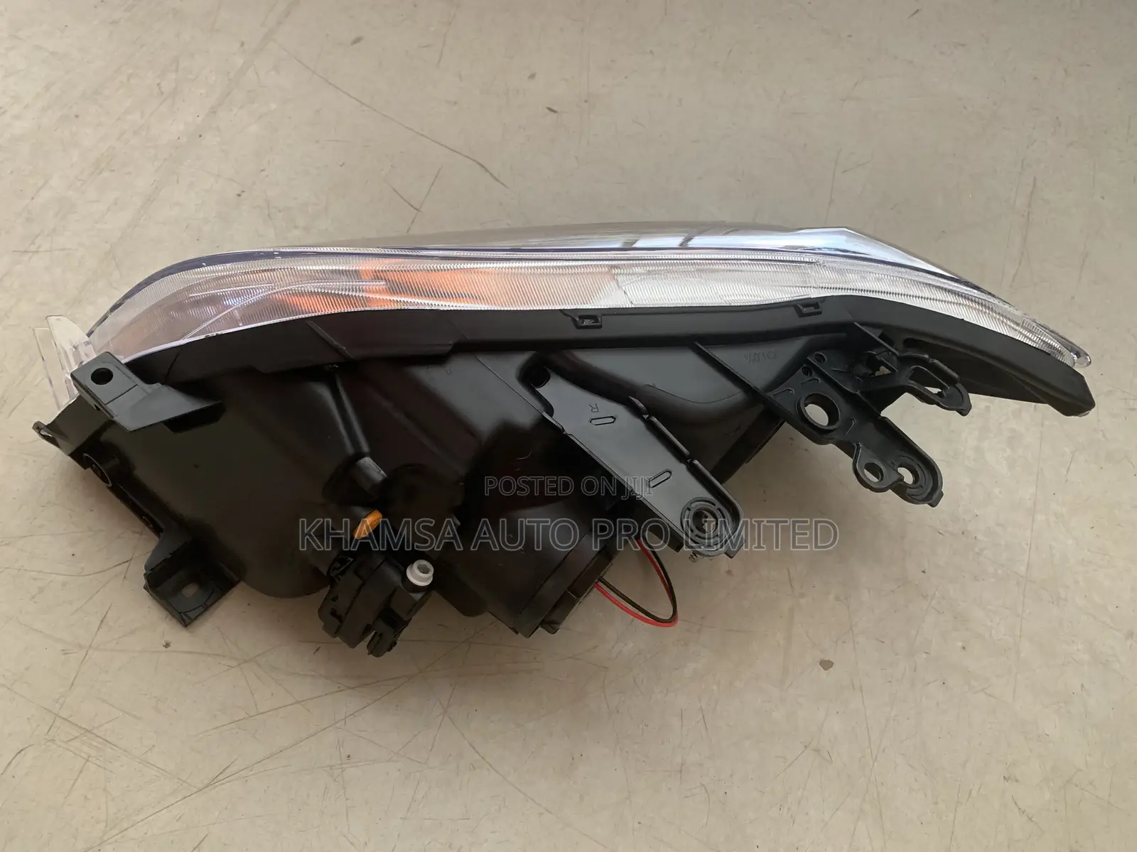 Toyota Vanguard 2010 Head Lamp