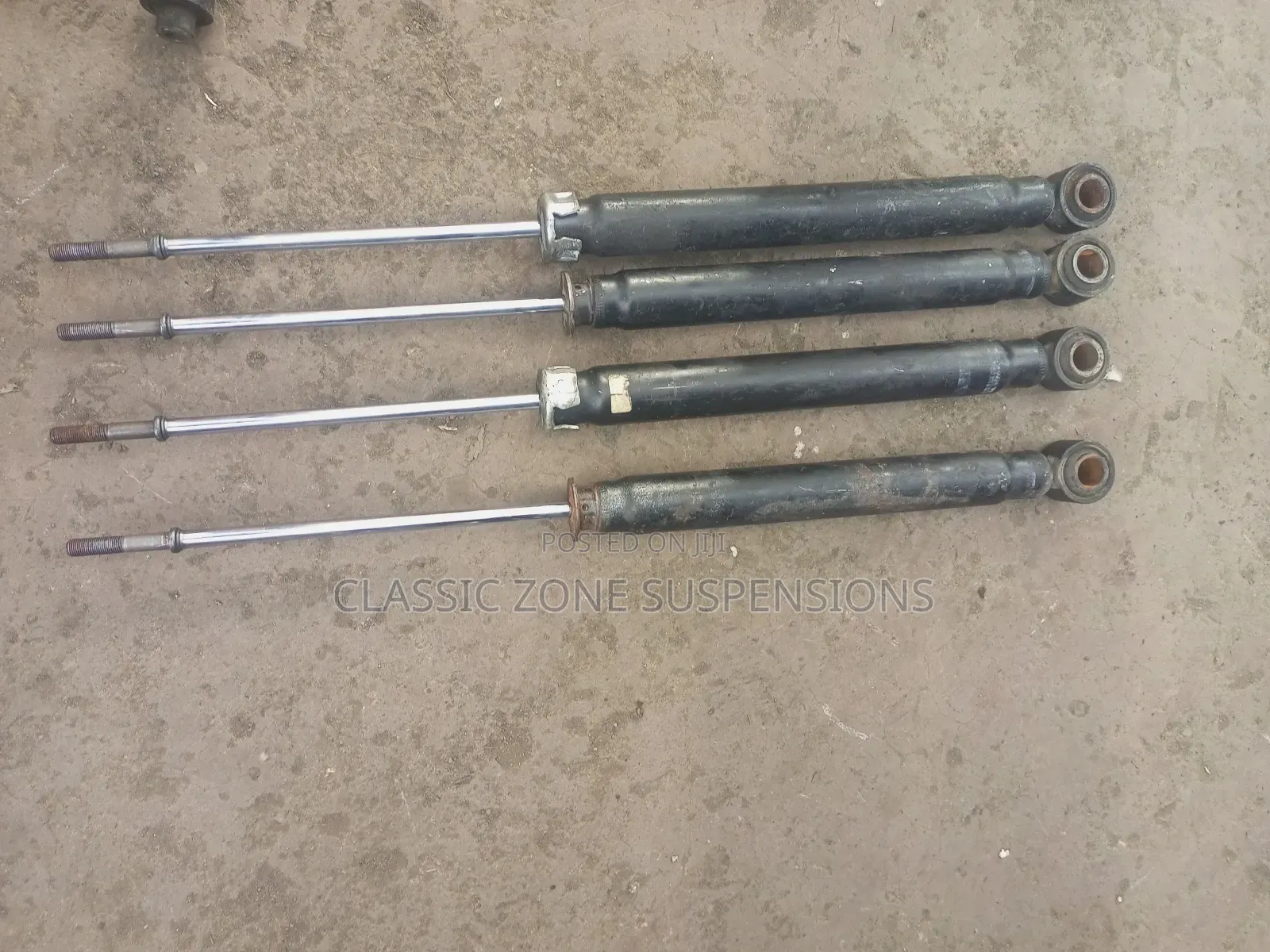 Toyota Noah Back Shocks