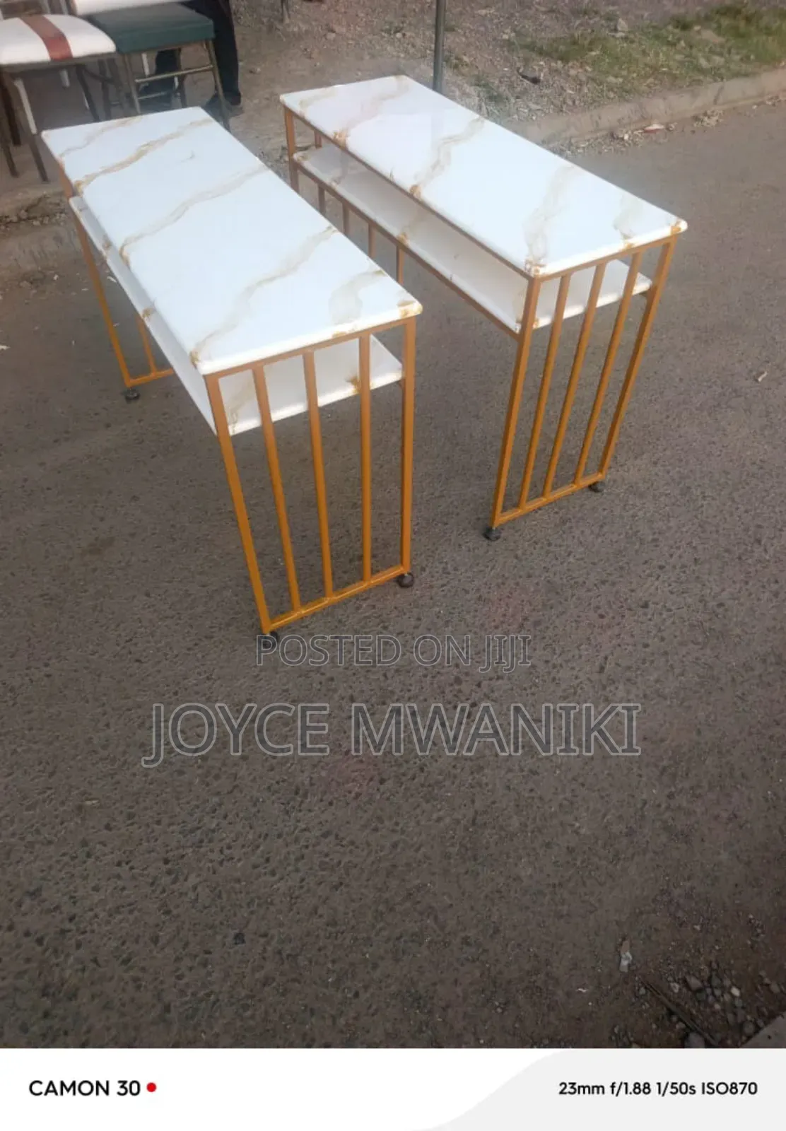 Manicure Table With 2 Marble Tops 
