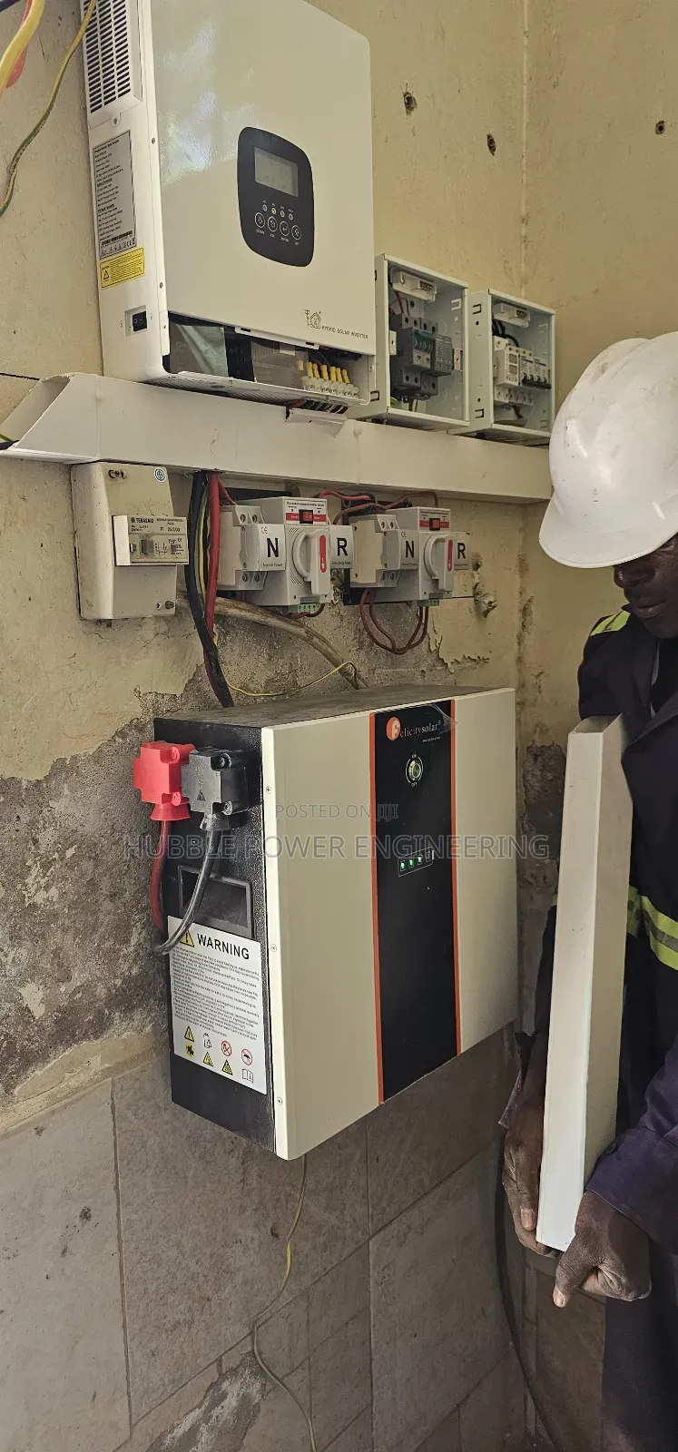 3kw Inverter, 1.65kw Solar Panels, 5kwh Lithium Battery