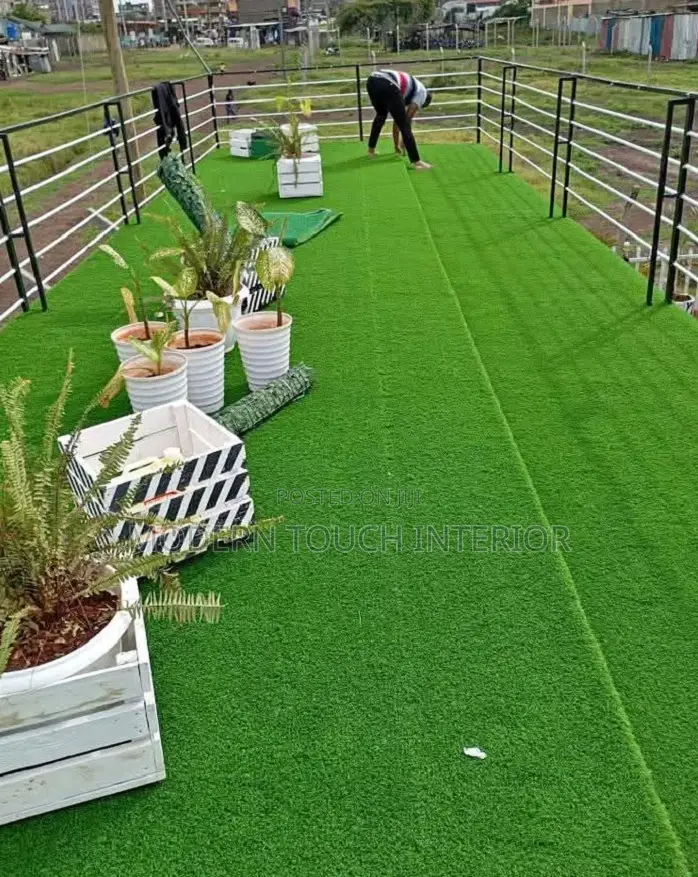 Easy-to-Clean Artificial Grass Carpet