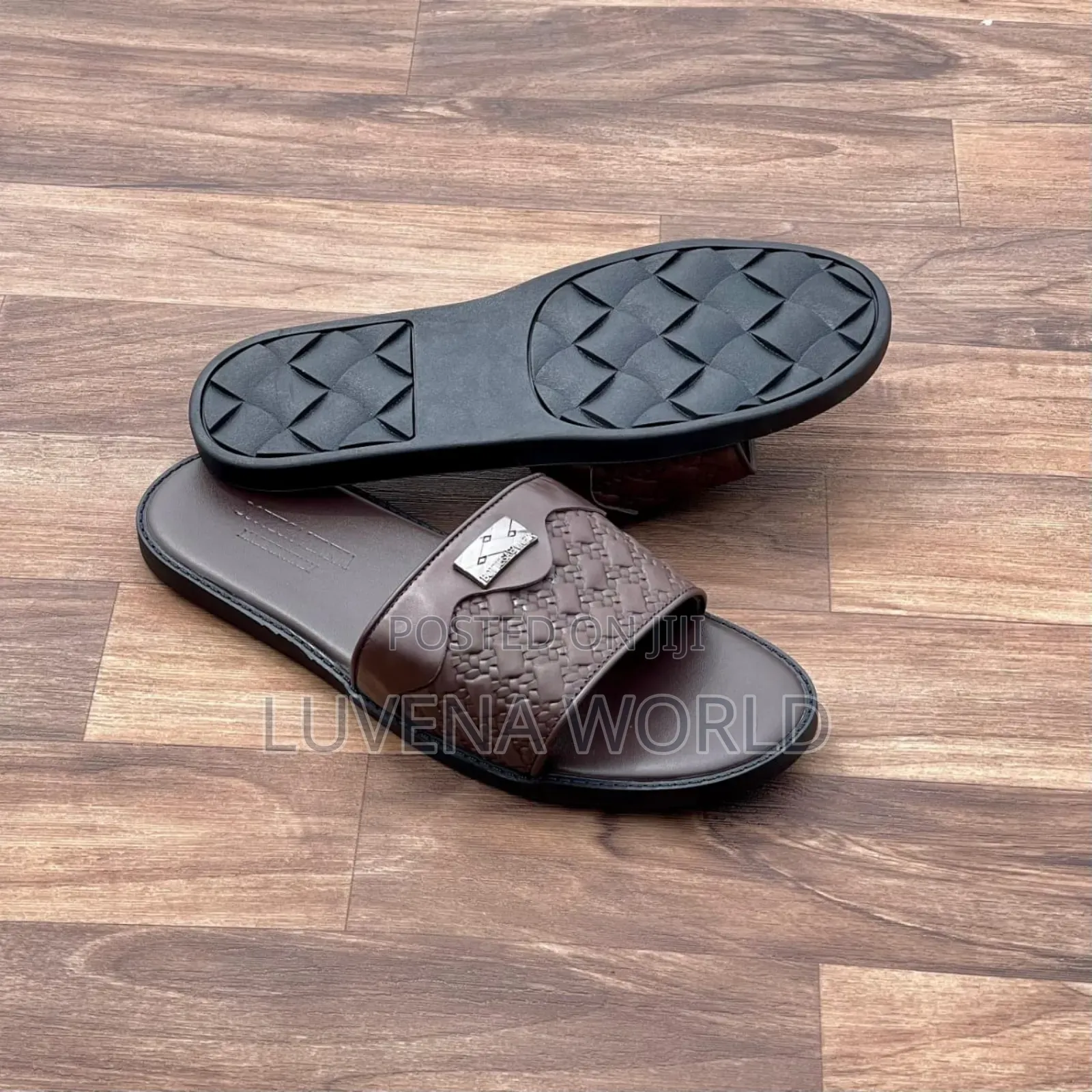 Veneta Slides