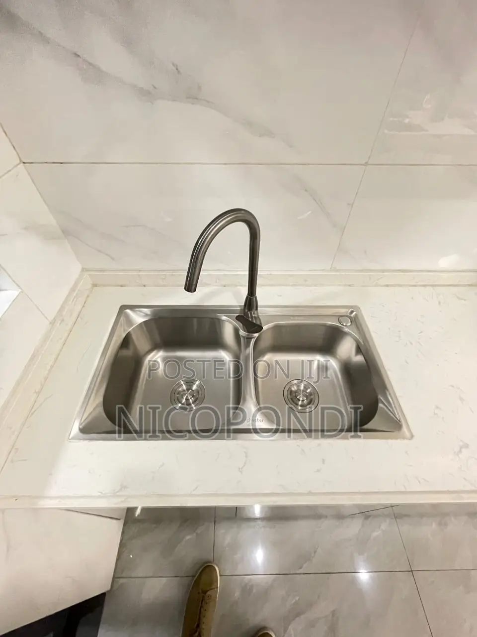 3bdrm Apartment in Westlands, Raphta Road Area for sale