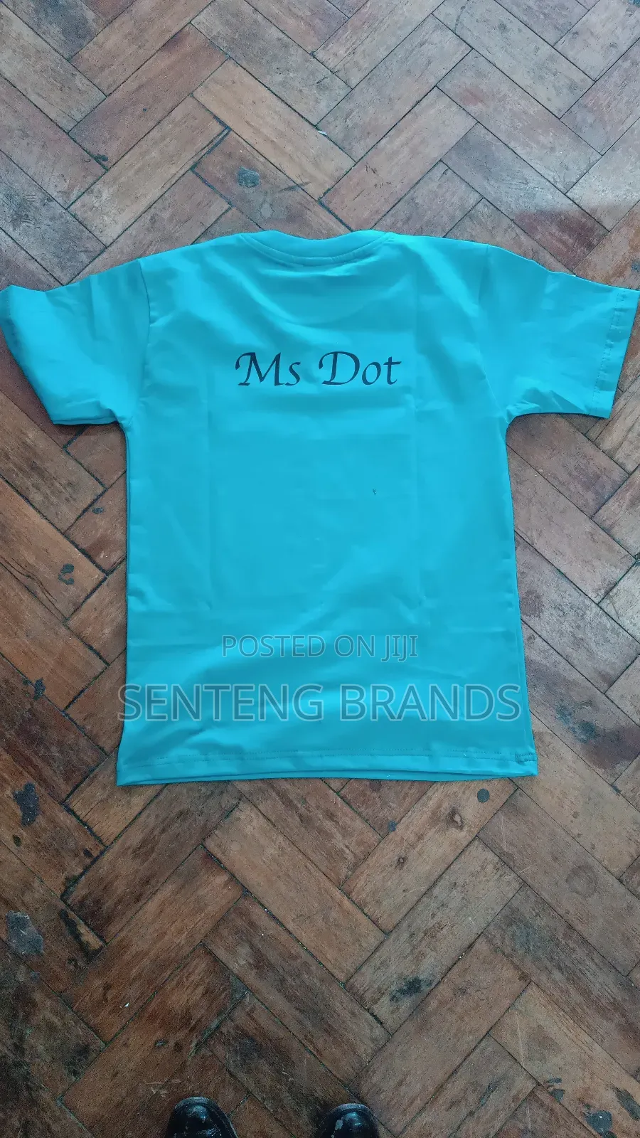 Round Neck T-shirts Branded