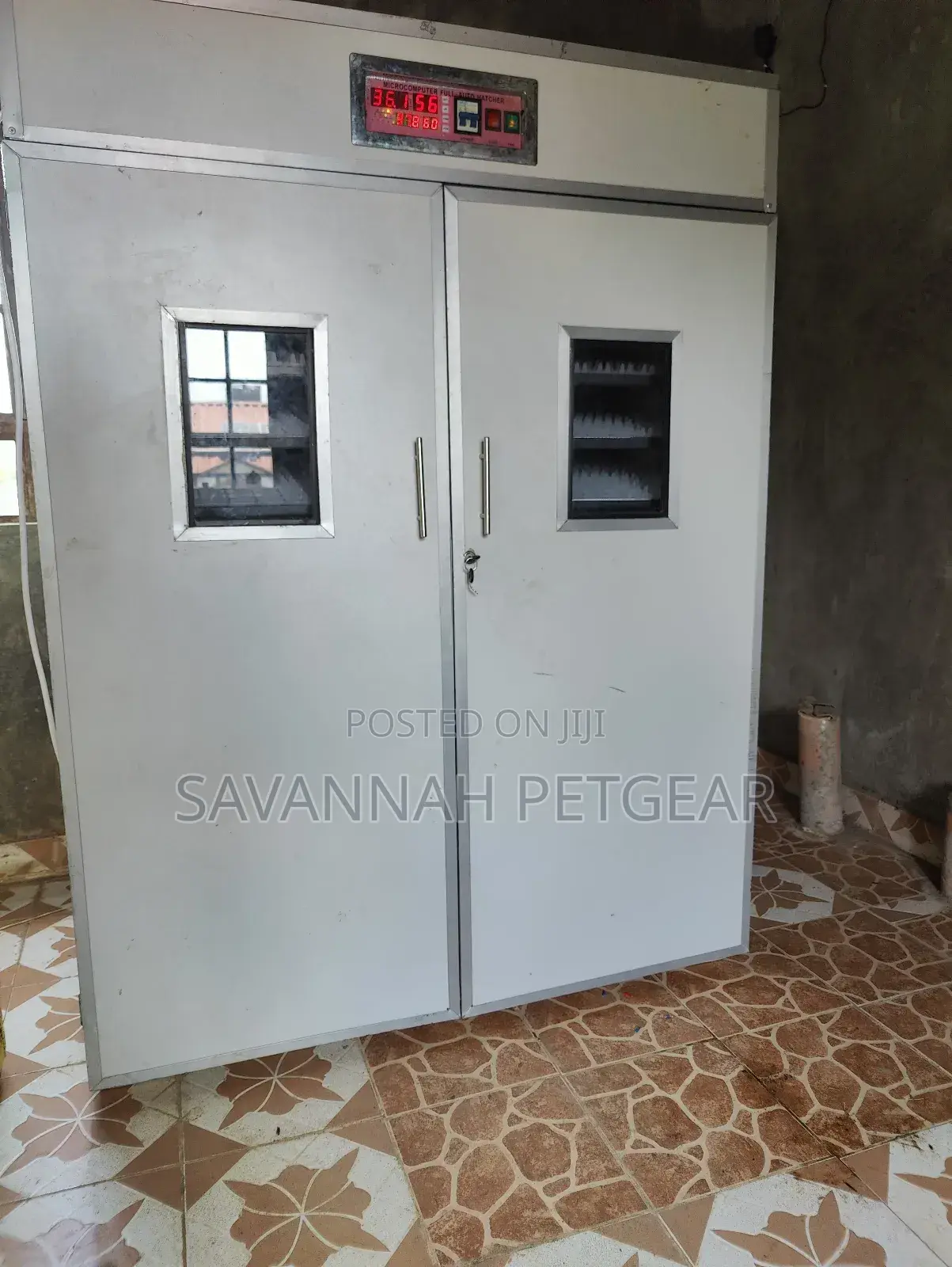 2112 Fully Automatic Eggs Incubator