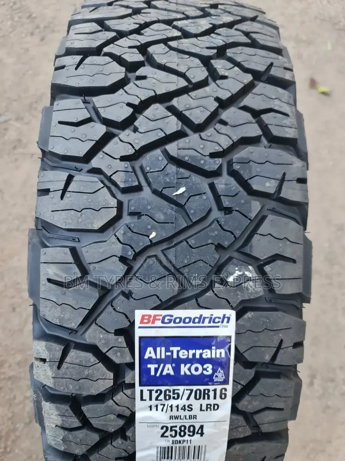 265 /70 R16 Bf Goodrich Tyres (Ko3) With White.