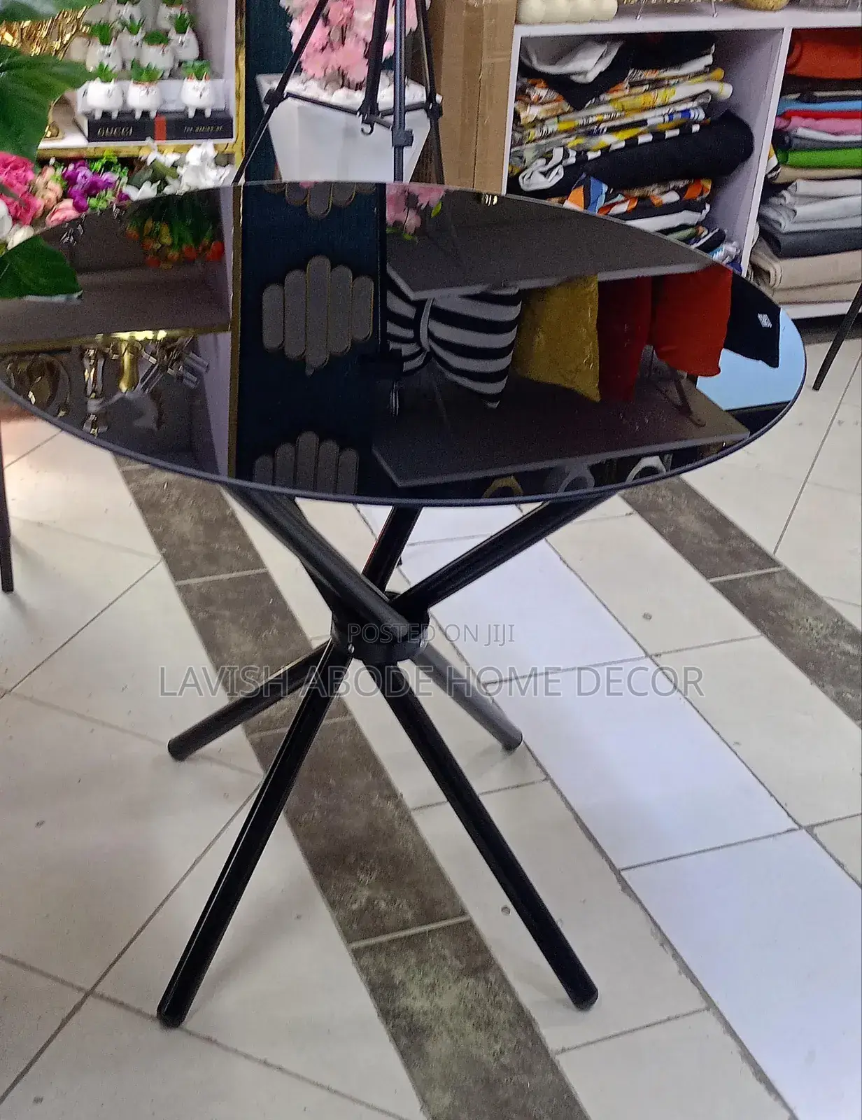 Round Glass Dining Table Black