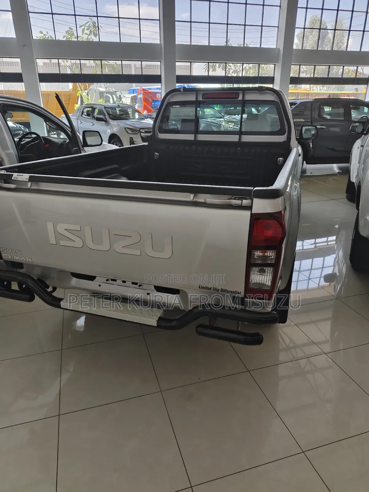 New Isuzu D-MAX 2025 Silver