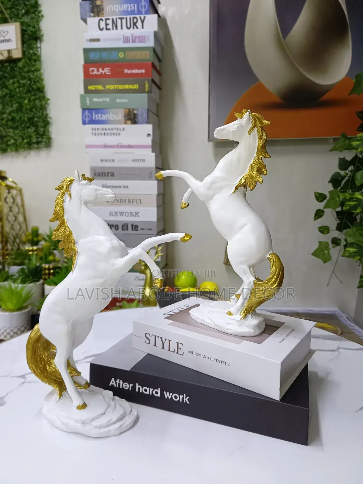 Decorative Horse Sculpture White Gold Decor