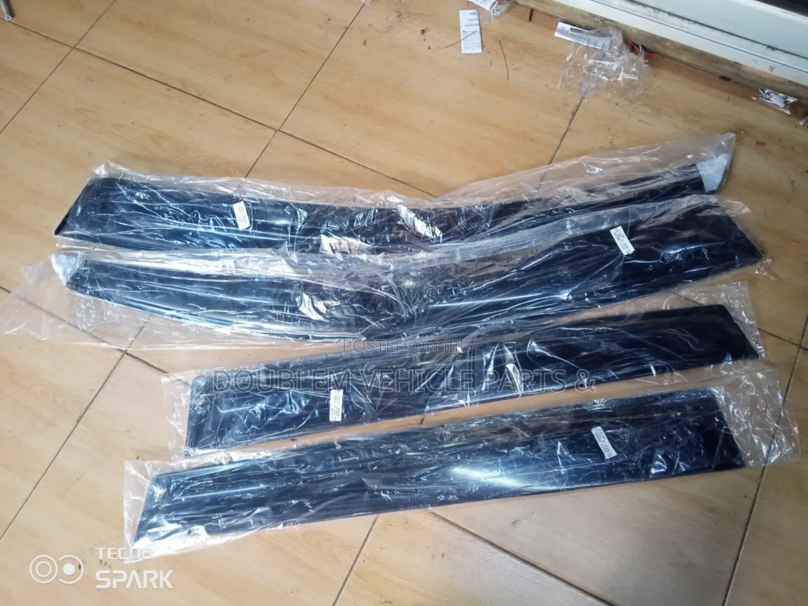 Windbreakers/Sunvisors Vanguard 2012/Rav4 2012 Original
