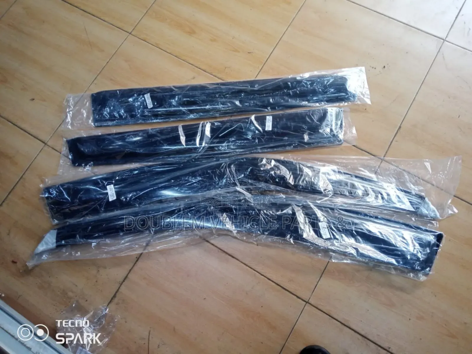 Windbreakers/Sunvisors Vanguard 2012/Rav4 2012 Original