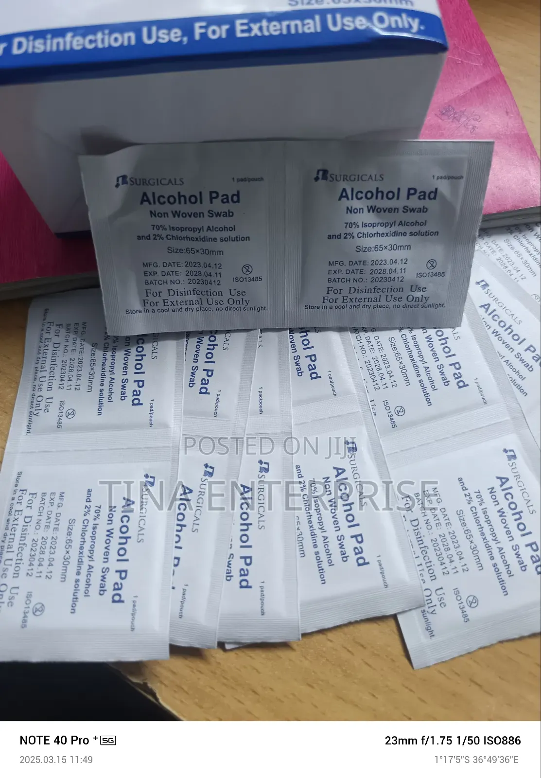Alcoho Swabs/ Pads