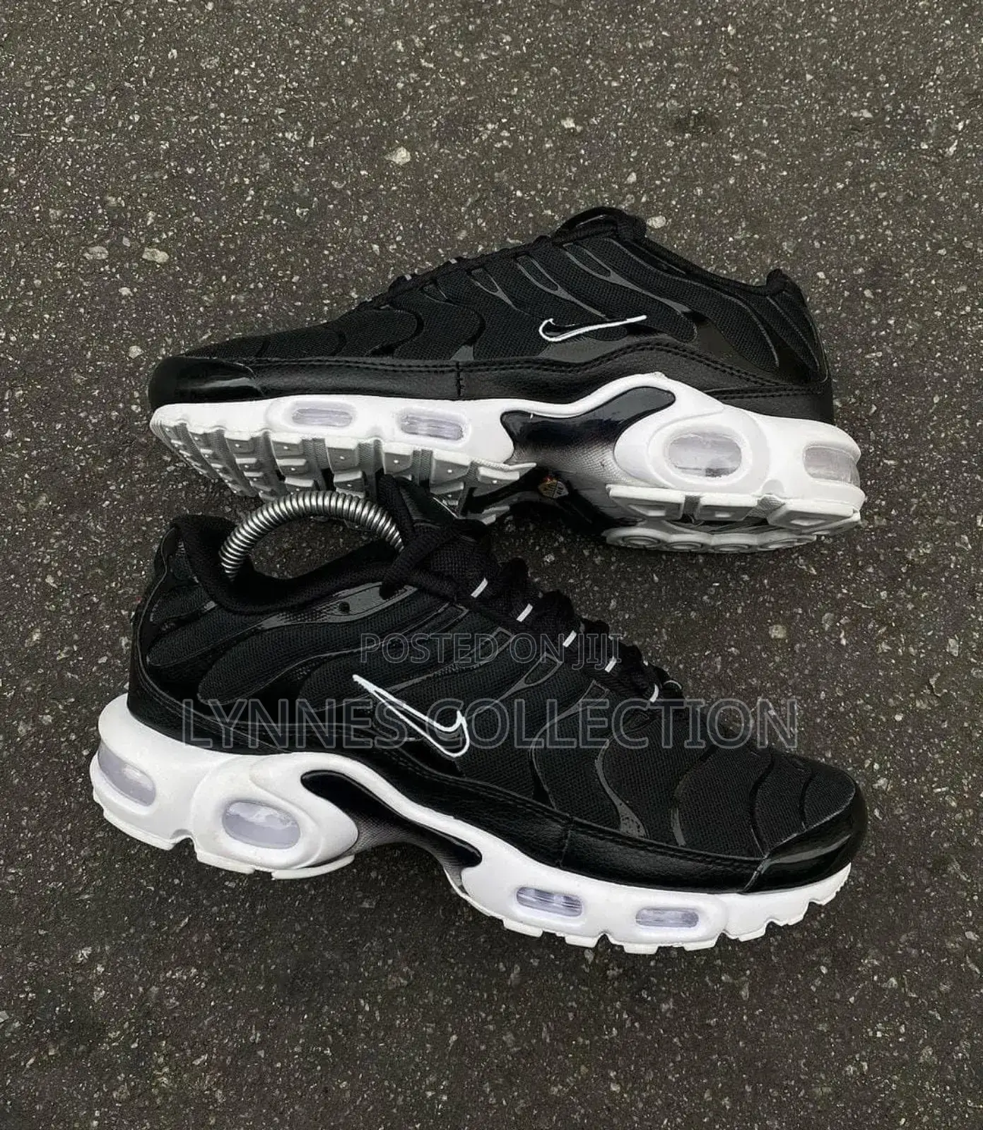 Nike Tn Black White Sole