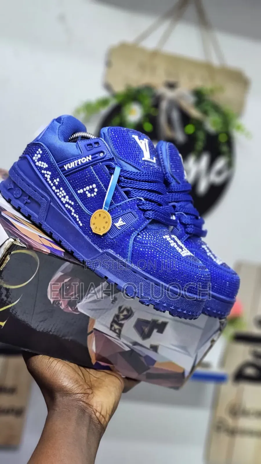 Louis Vuitton Max Trainers Glitters