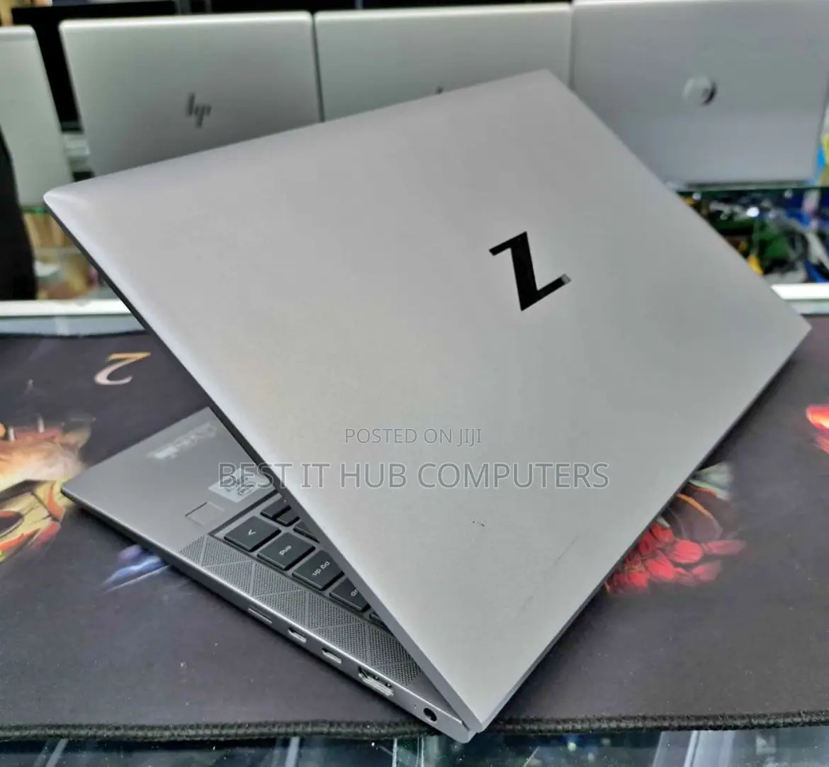 Laptop HP ZBook Firefly 15 G7 16GB Intel Core i7 SSD 512GB