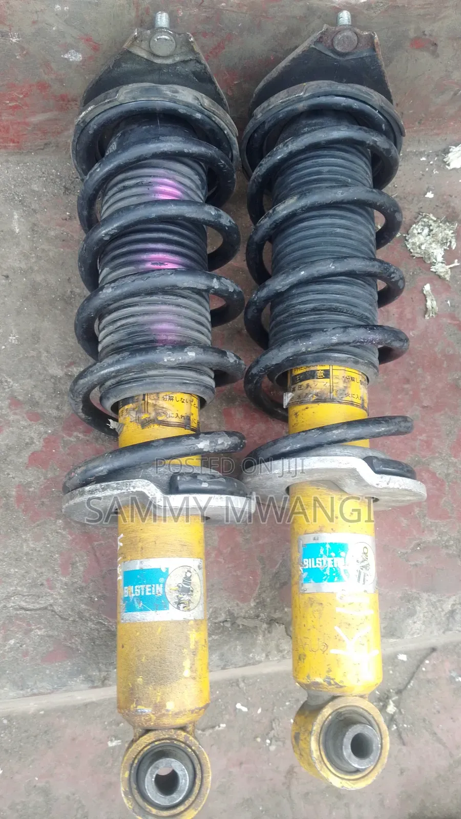Subaru Legacy Rear Blistain Shock