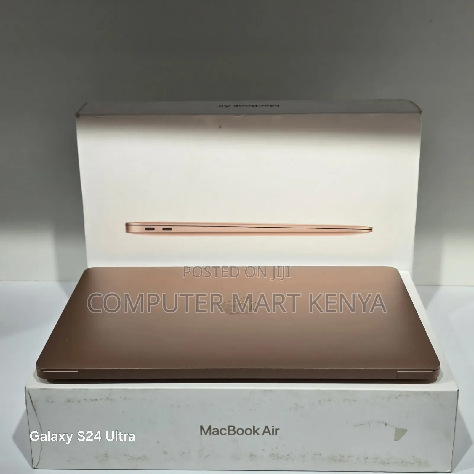 New Laptop Apple MacBook Air 2020 M1 8GB Apple M1 SSD 256GB