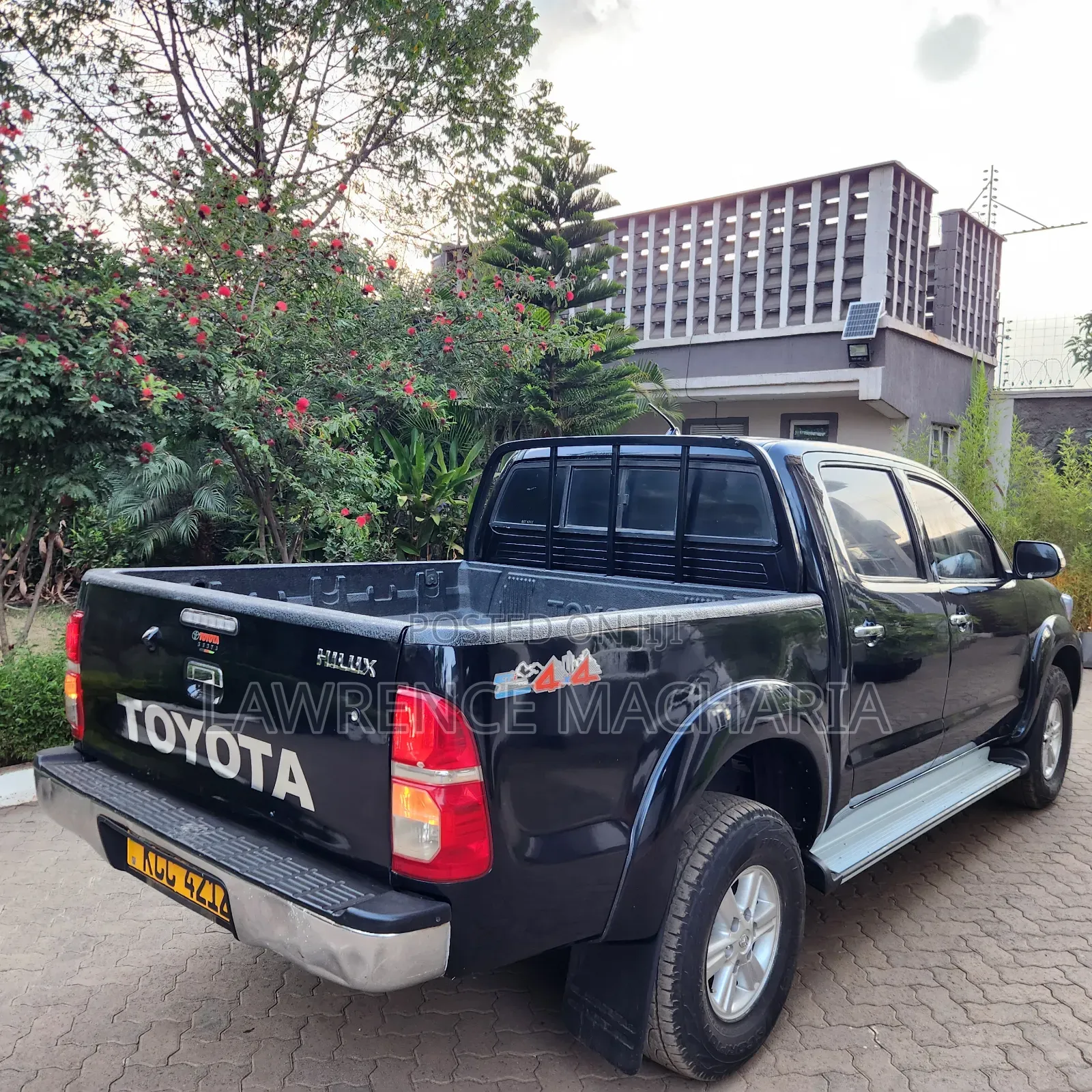 Toyota Hilux 3.0 D-4D 4x4 2014 Black