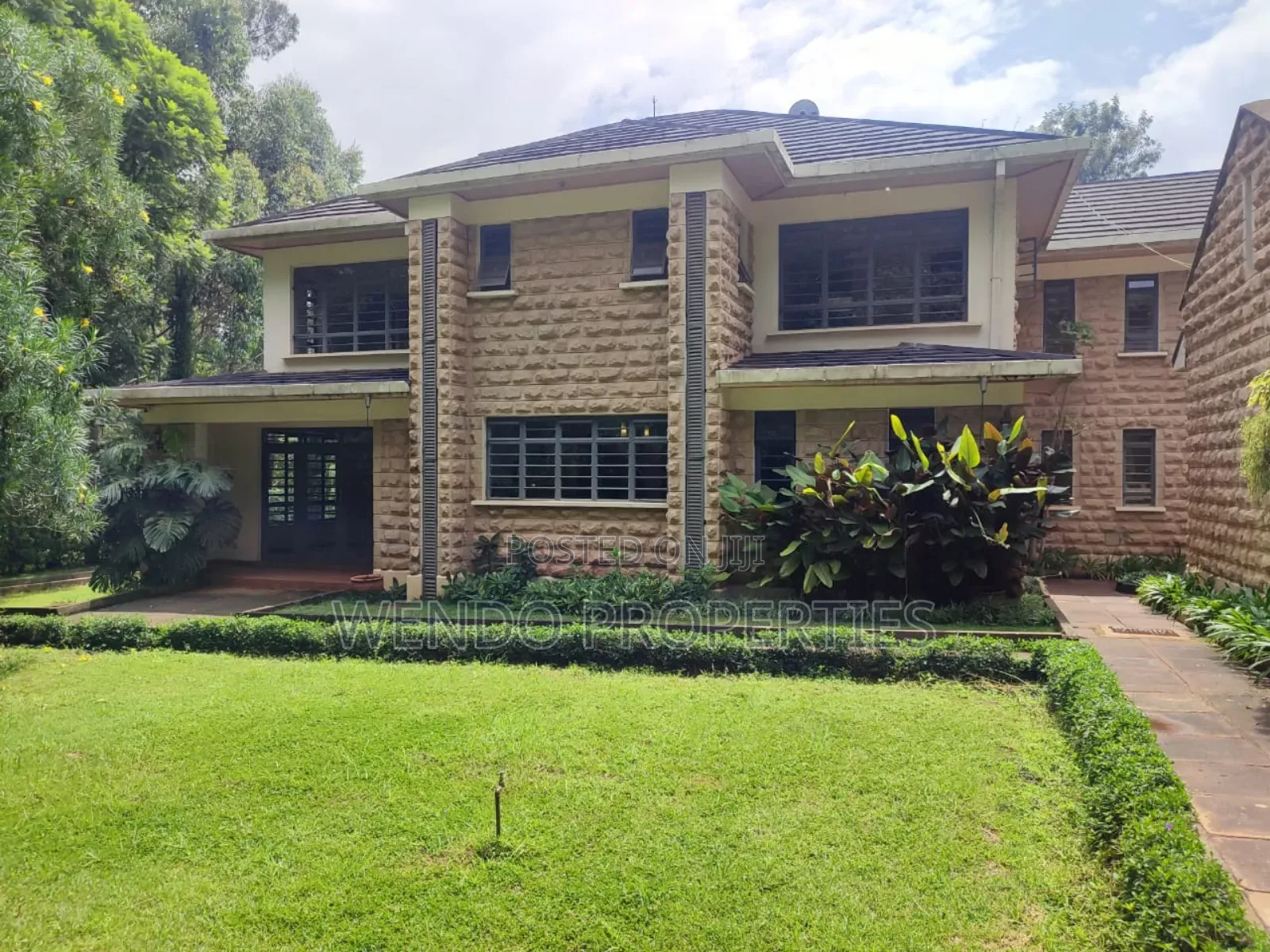 5bdrm Villa in Karen for rent