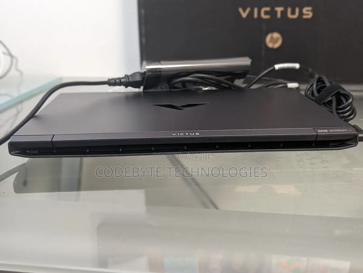 New Laptop HP Victus 15 8GB Intel Core I5 SSD 512GB