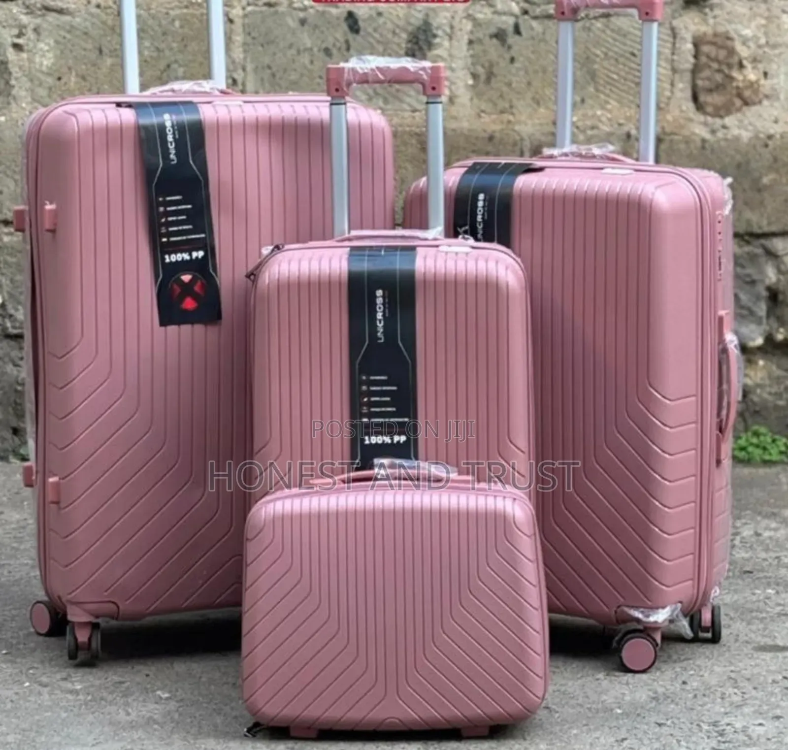 Traveling Suitcase Bag