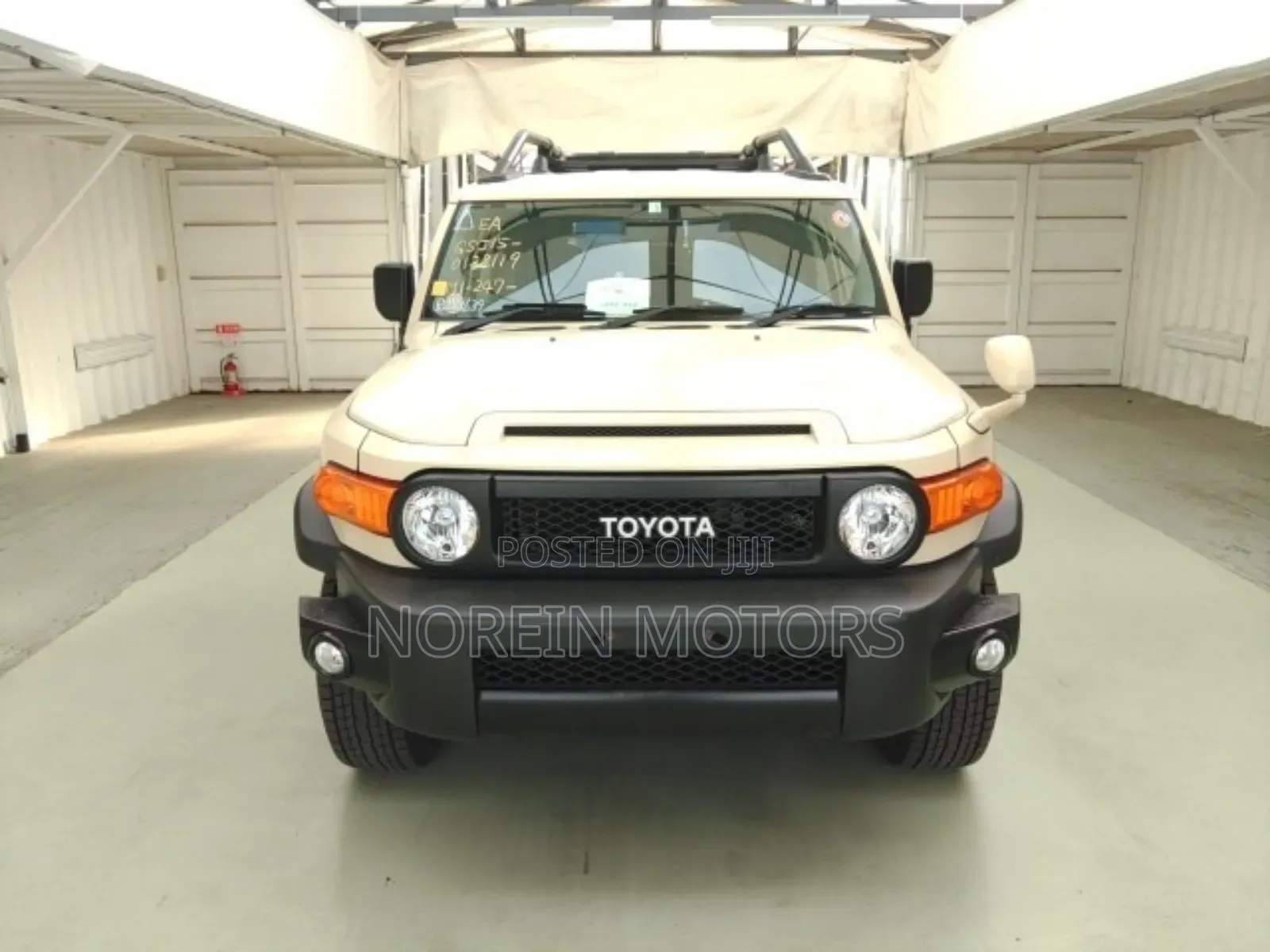 Toyota FJ Cruiser 2018 Beige